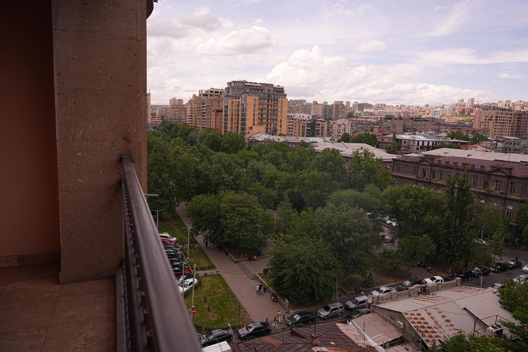 Sweet Home Apart-Hotel Erevan Esterno foto